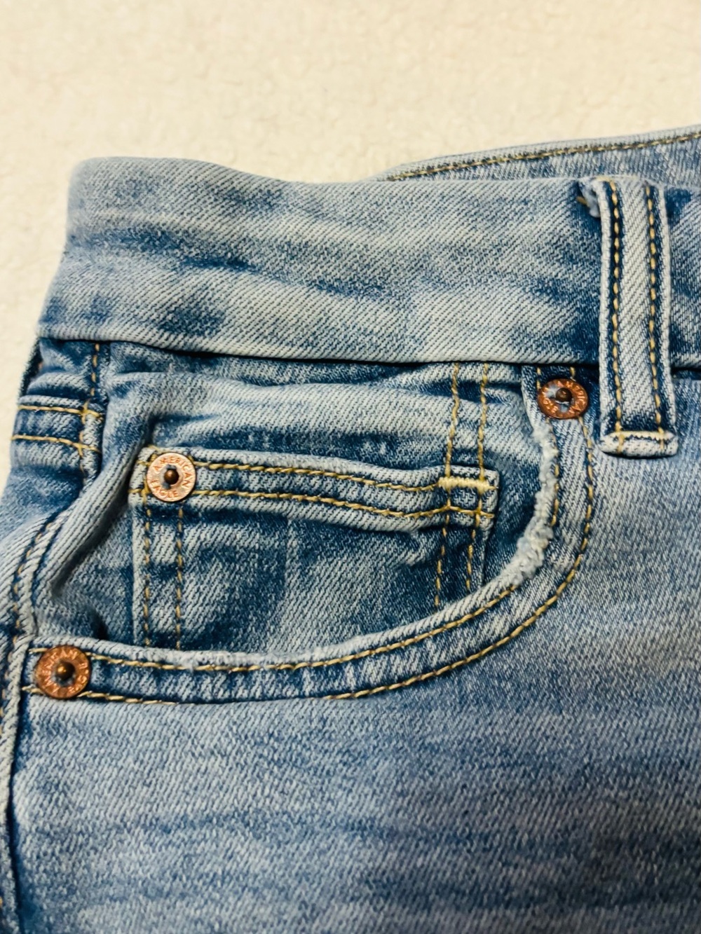 American Eagle Outfitters Distressed Shorts Size 4 EUC - Picture 6 of 13